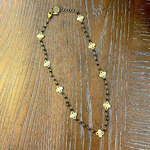 Clover beaded necklace